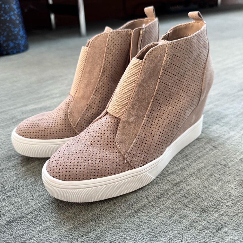MIA Women's Beige Wedge Sneakers